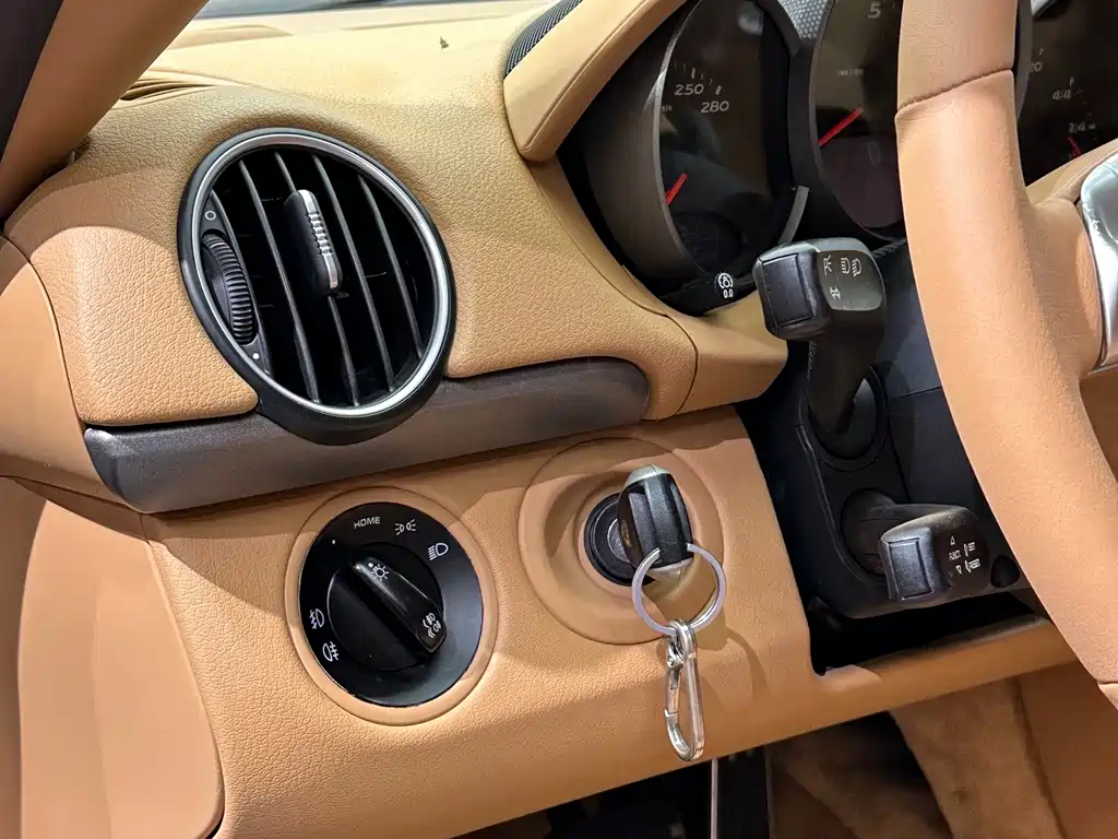 Porsche Cayman — миниатюра 12