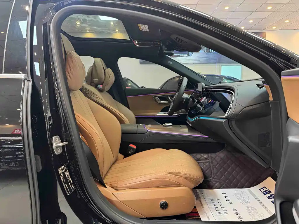 Mercedes-Benz E-Class — миниатюра 14