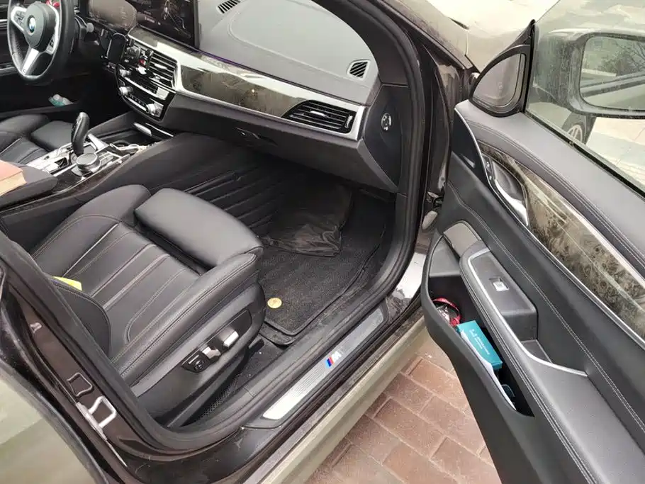 BMW 6 Series GT — миниатюра 8