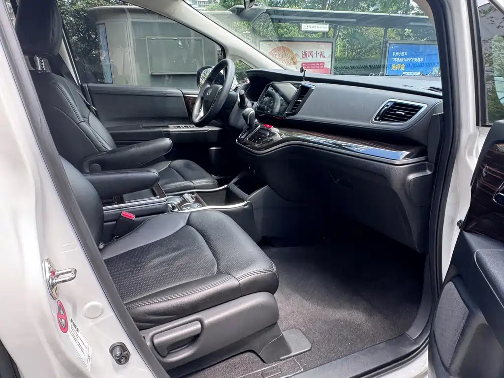 Honda Odyssey — миниатюра 12