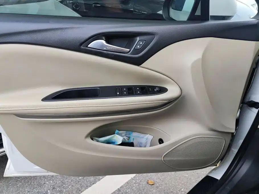 Buick Verano — миниатюра 7