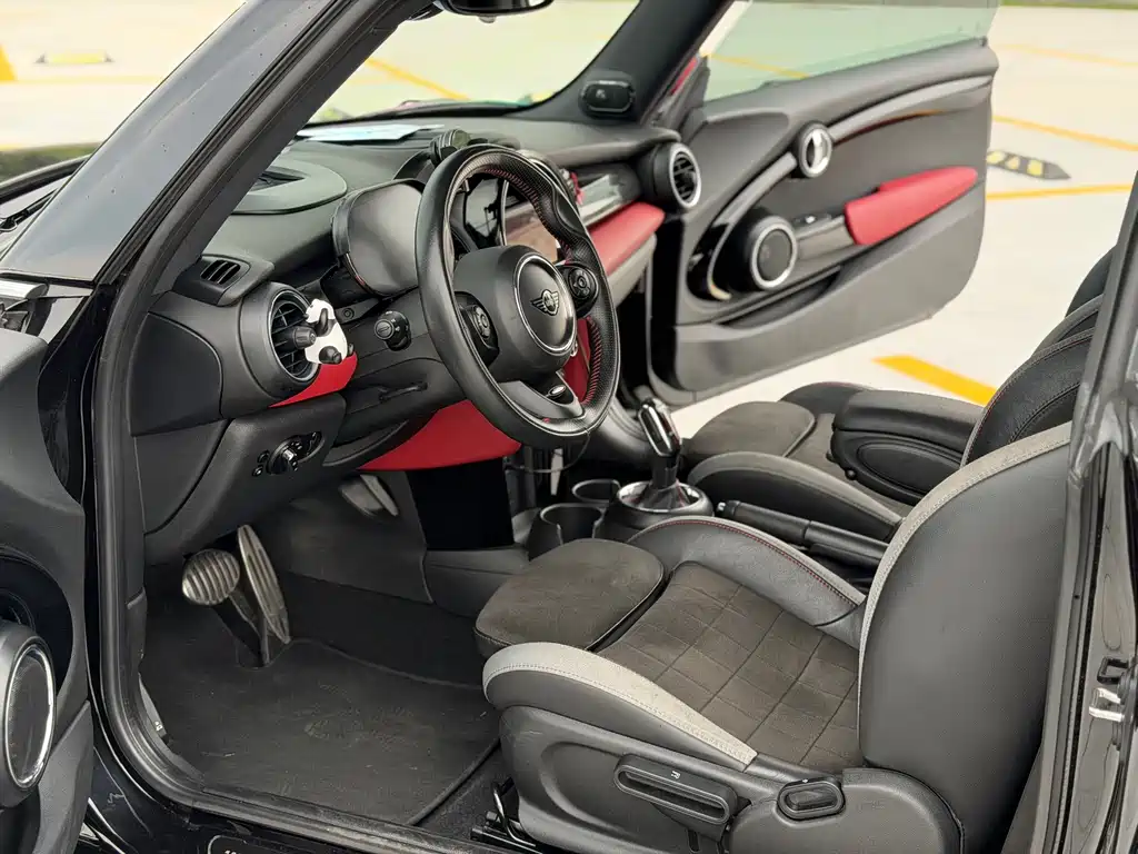 Mini JCW 2021 2.0T JOHN COOPER WORKS ALL-IN