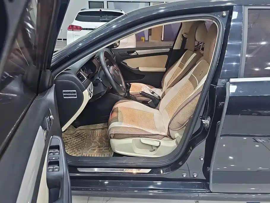 Volkswagen Sagitar — миниатюра 9