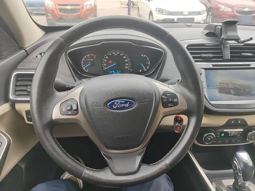Ford Escort — миниатюра 11