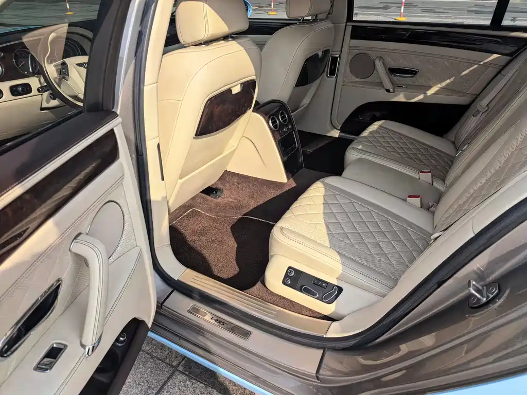 Bentley Flying Spur 2017 4.0T V8 S Standard
