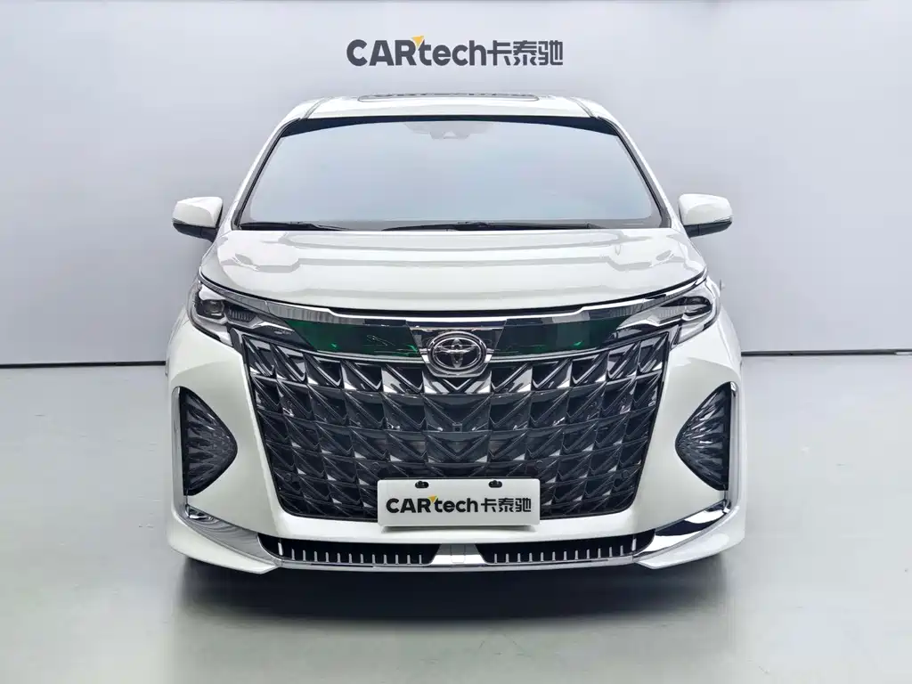 Toyota Sienna — миниатюра 2