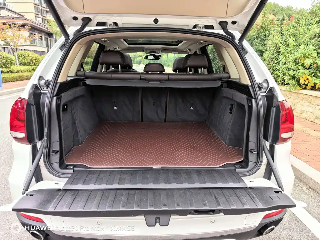 BMW X5 (Import) — миниатюра 17