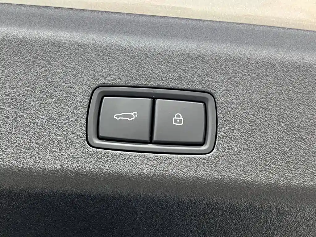 Li Auto Li i8 — миниатюра 11