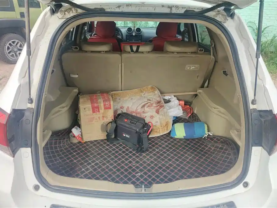 Haval H6 2012 2.4L AT Luxury