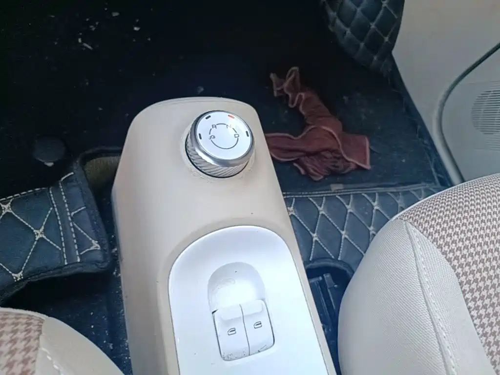 Wuling MINIEV — миниатюра 14