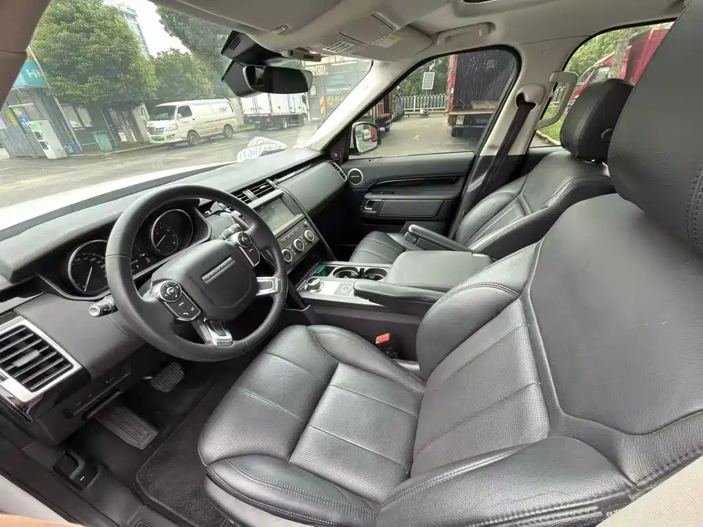 Land Rover Discovery 2017 3.0 SC V6 SE