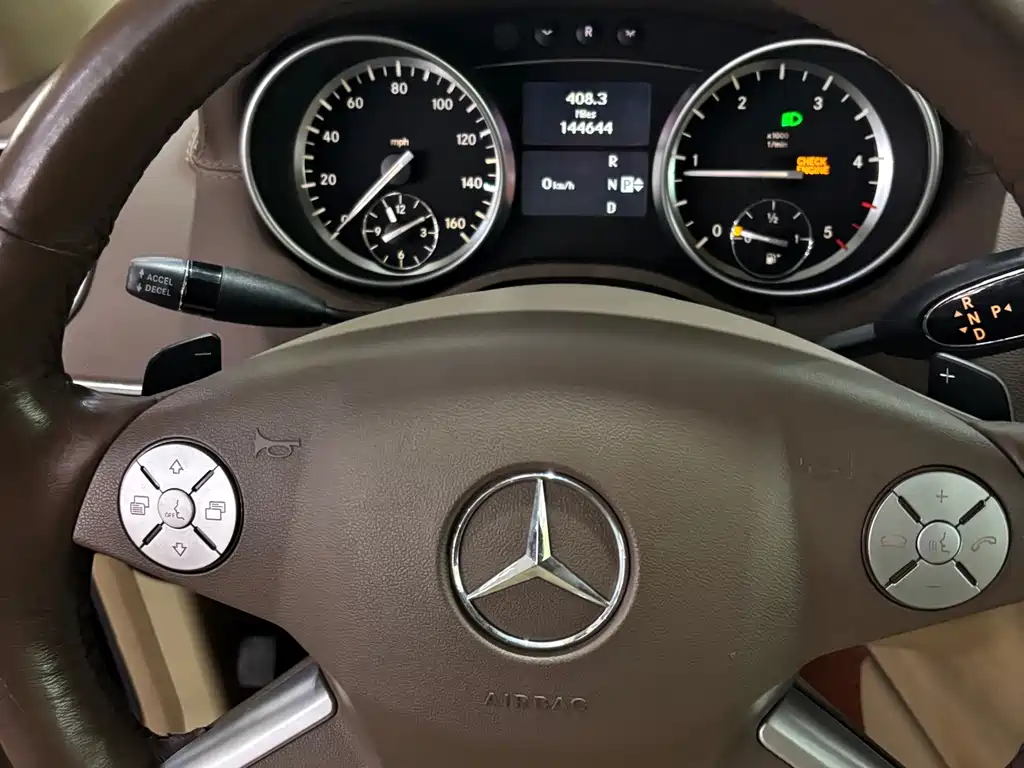 Mercedes-Benz GL-Class — миниатюра 10