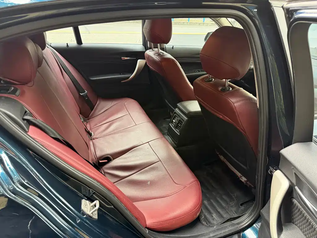 BMW 1 Series (Import) — миниатюра 10