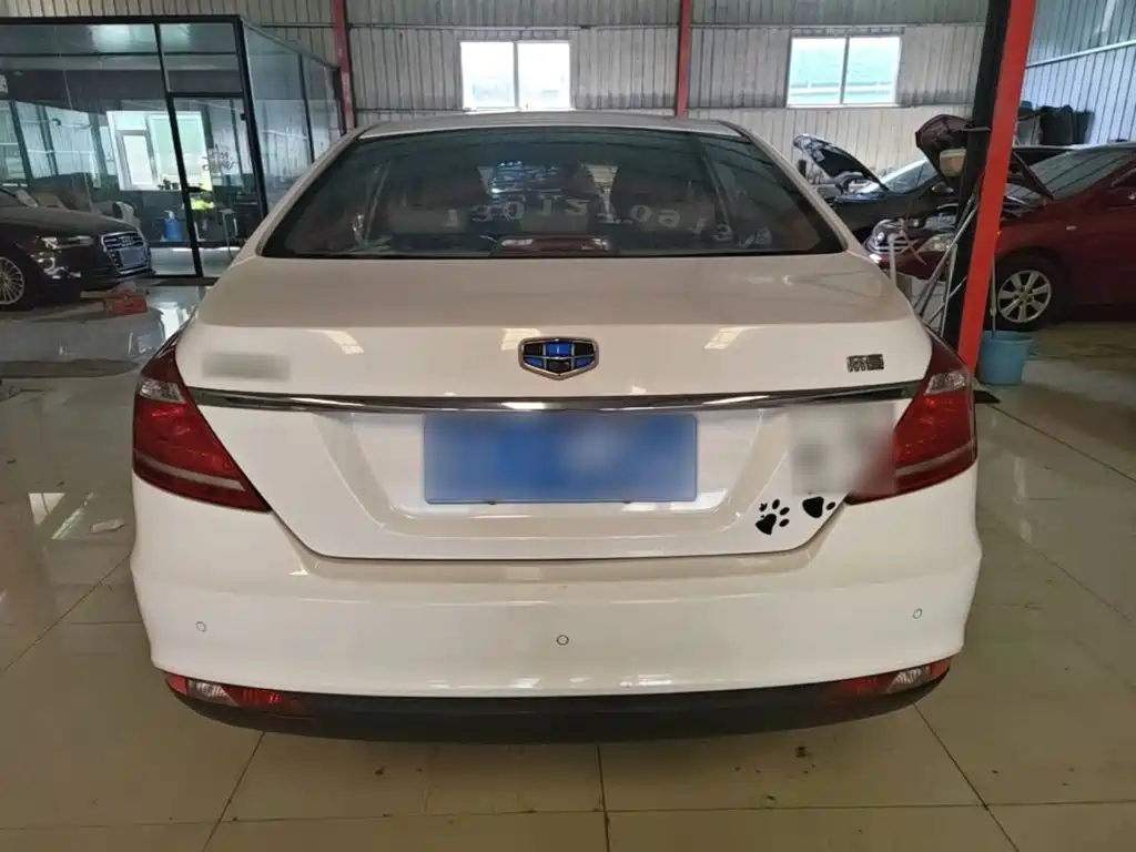 Geely Emgrand — миниатюра 6