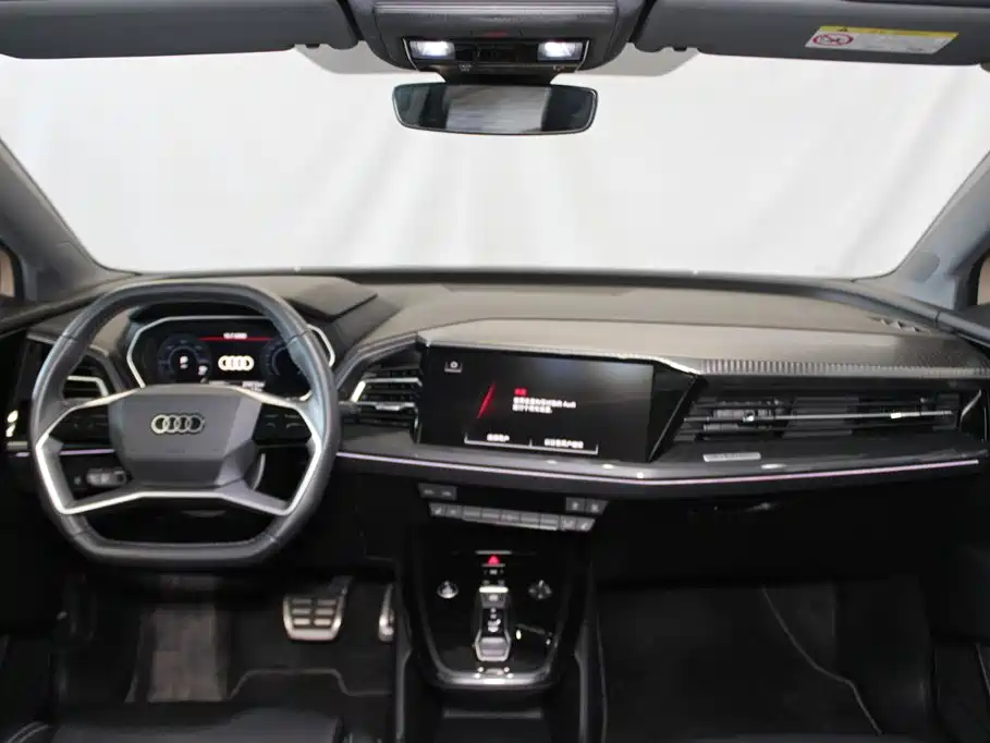 Audi Q4 e-tron — миниатюра 9