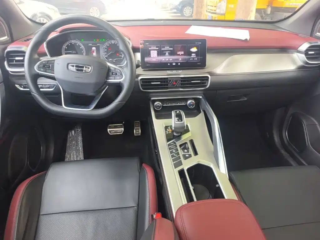 Geely Binyue — миниатюра 10