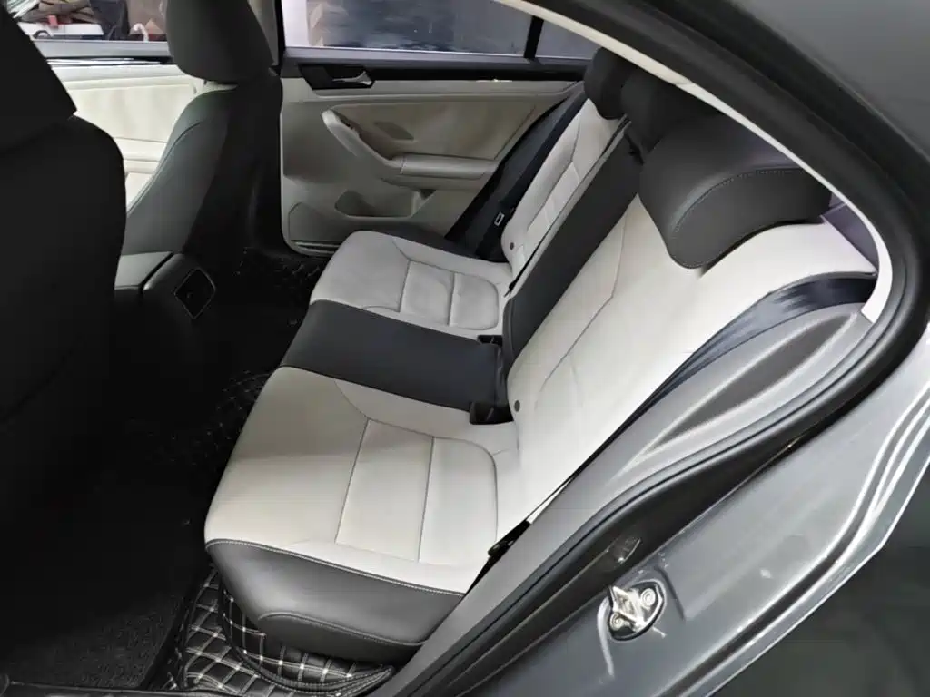 Volkswagen Sagitar — миниатюра 17