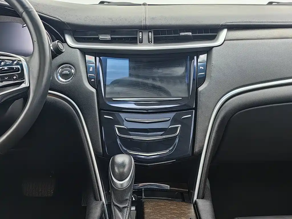 Cadillac XTS — миниатюра 12