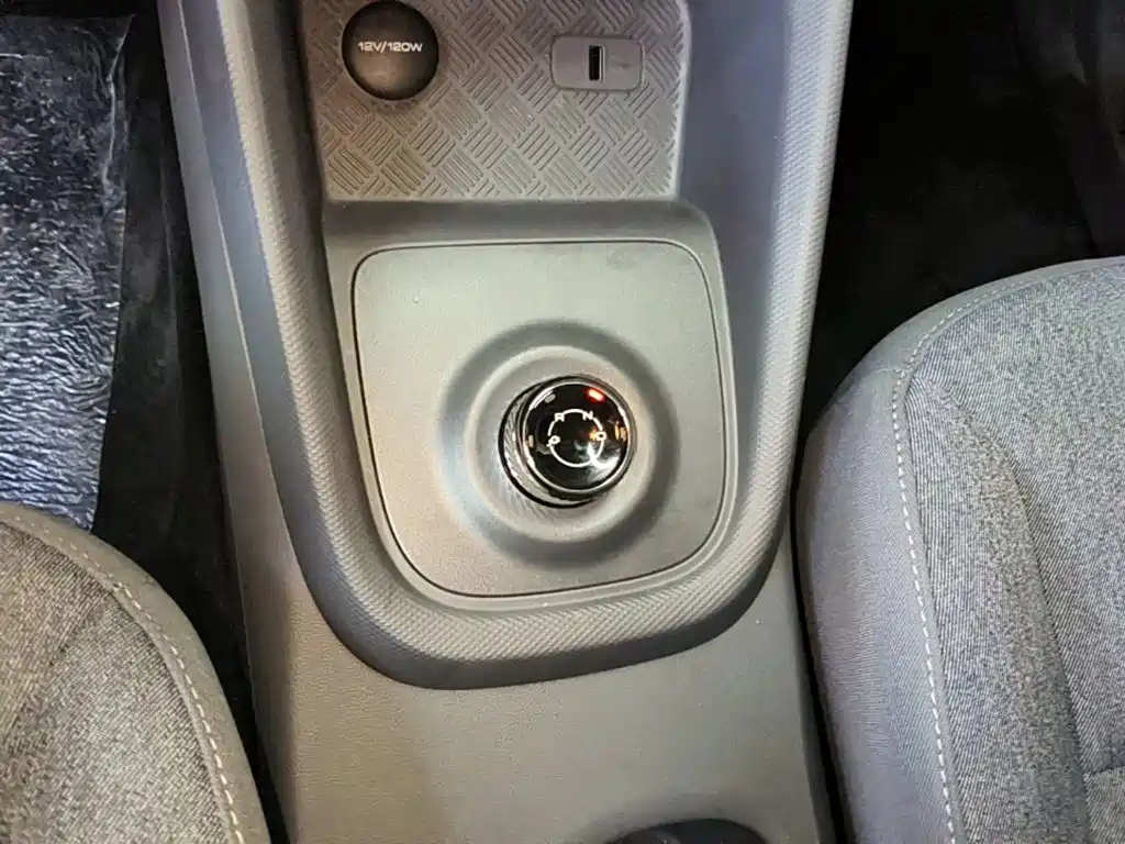 Wuling Hongguang EV — миниатюра 14
