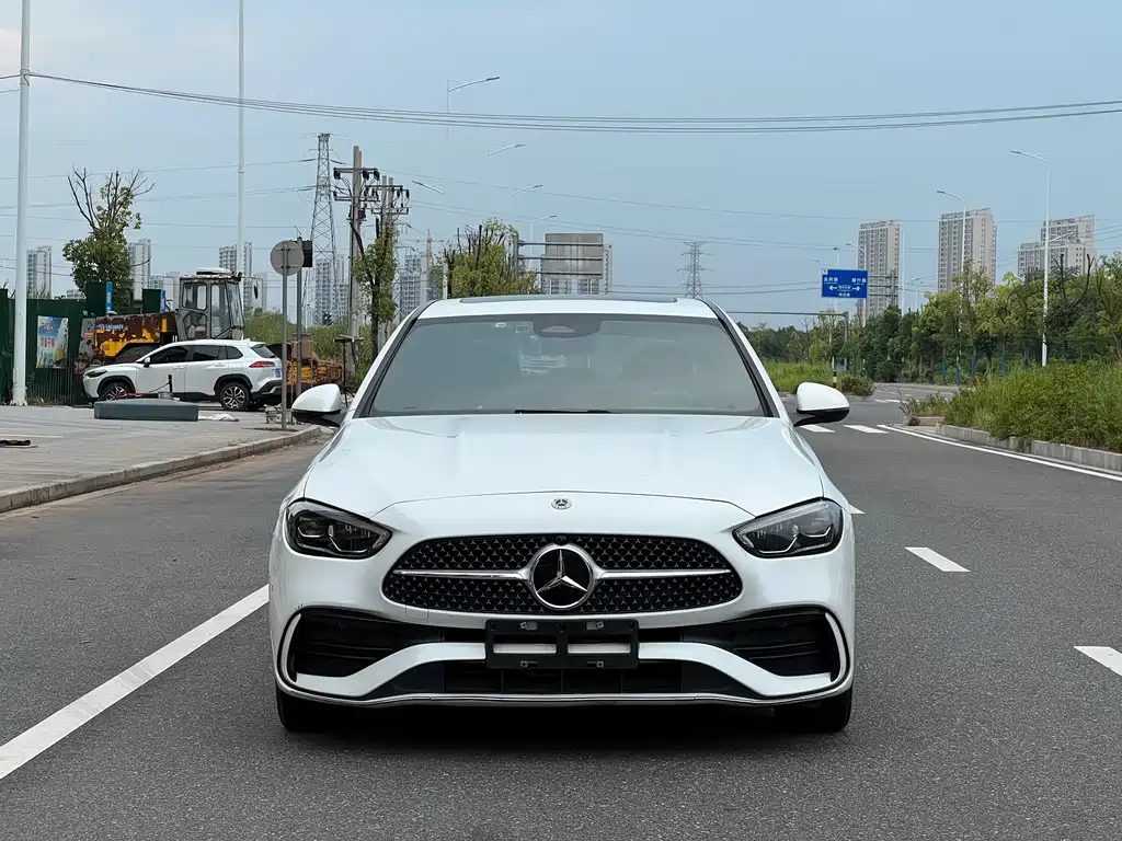 Mercedes-Benz C-Class — миниатюра 2