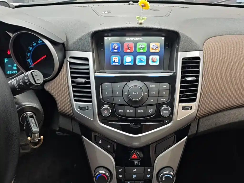 Chevrolet Cruze — миниатюра 13