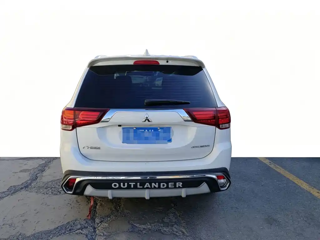 Mitsubishi Outlander — миниатюра 5