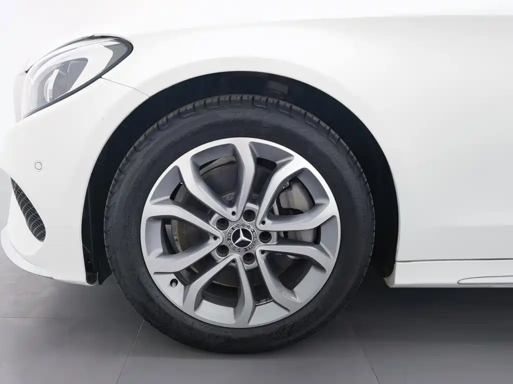 Mercedes-Benz C-Class — миниатюра 17