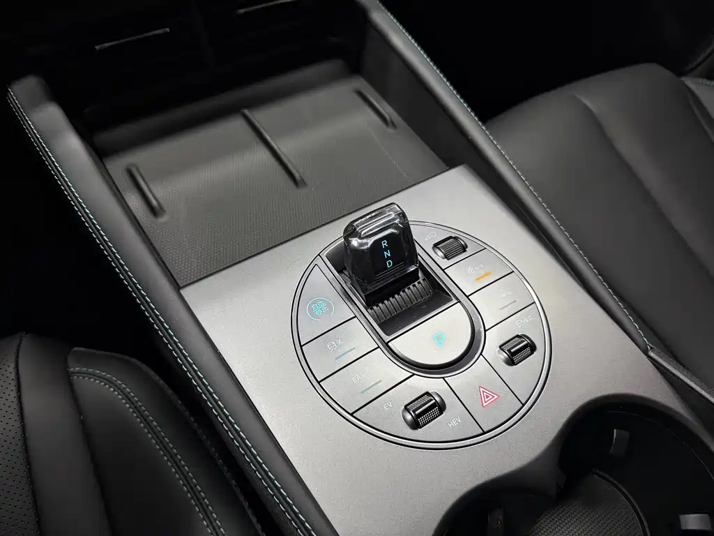 BYD Seal 06 — миниатюра 30