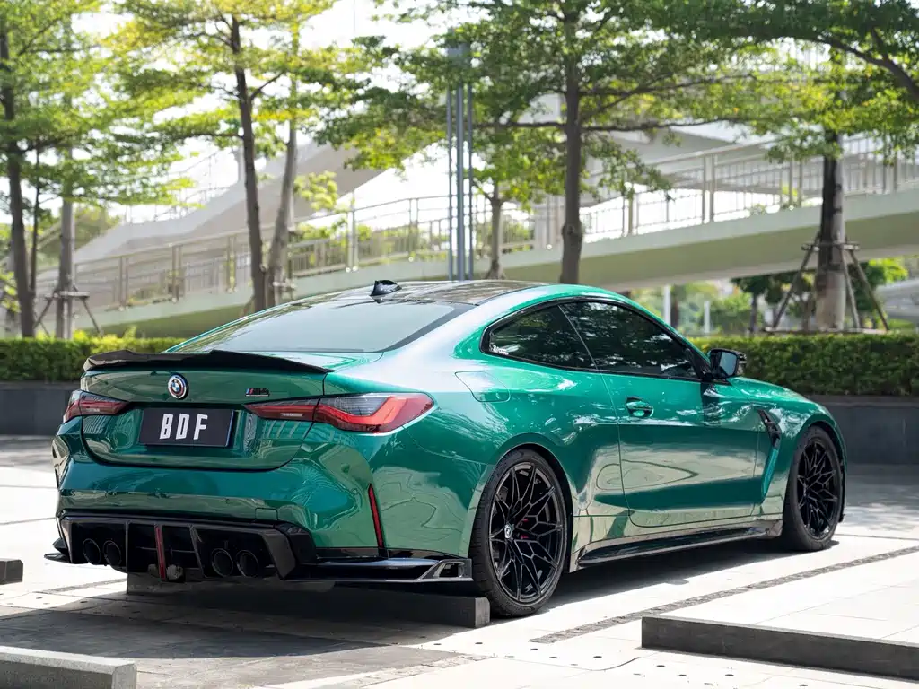 BMW M4 — миниатюра 4