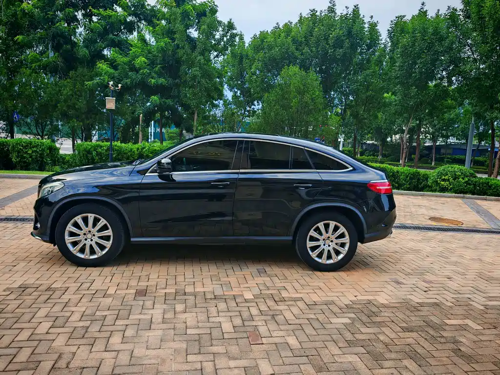 Mercedes-Benz GLE Coupe — миниатюра 17