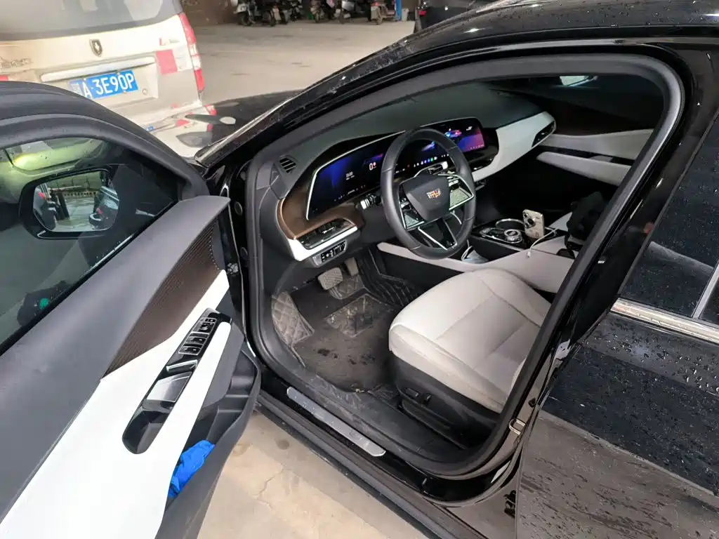 Cadillac GT4 — миниатюра 17