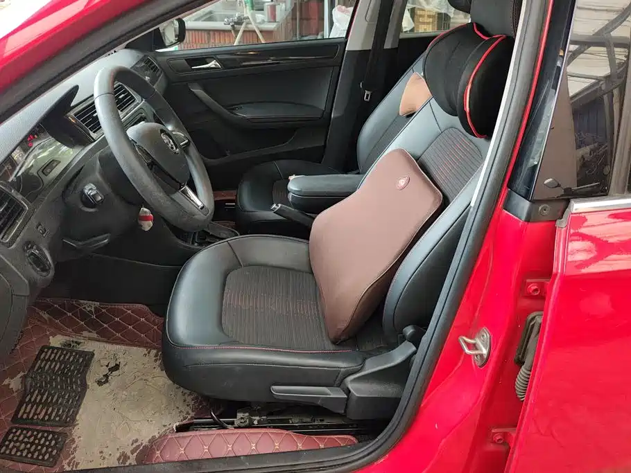 Skoda Rapid Spaceback — миниатюра 9