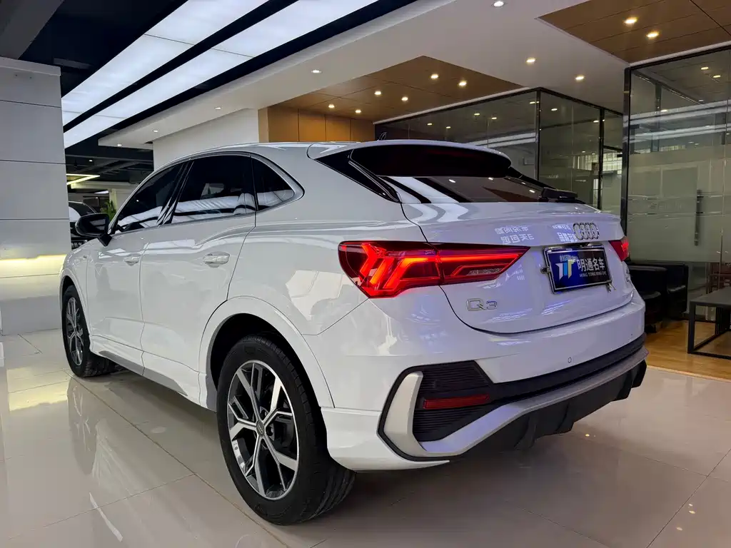 Audi Q3 Sportback — миниатюра 5
