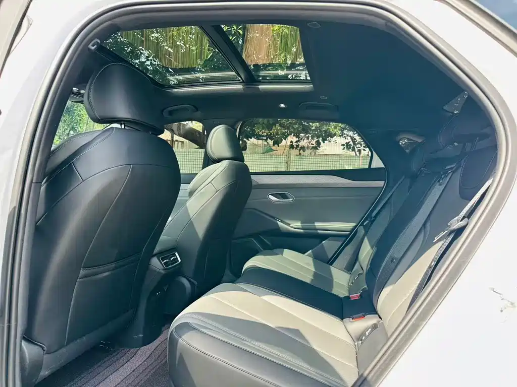 BYD Qin L — миниатюра 9