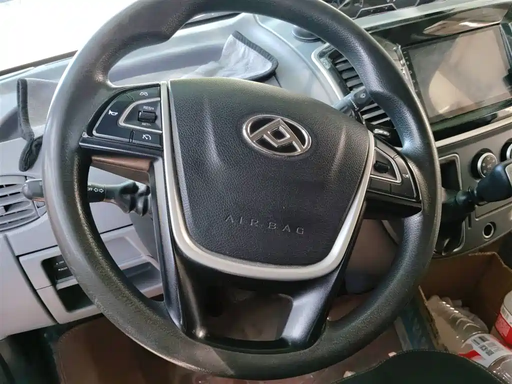 SAIC MAXUS XINTU V80