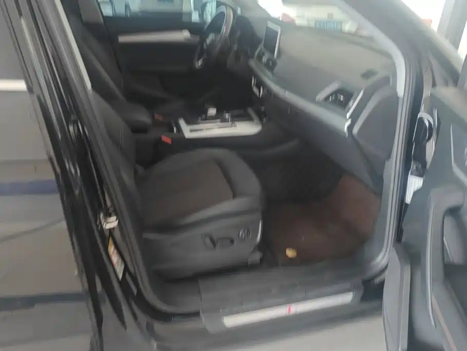 Audi Q5L — миниатюра 8