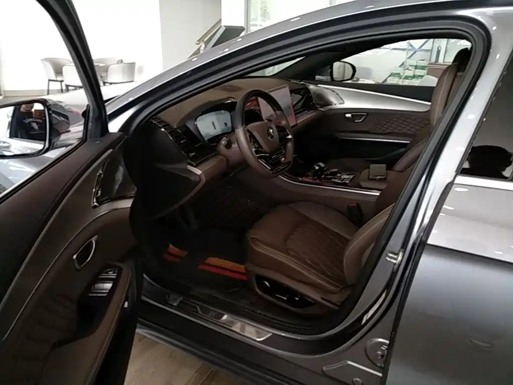 BYD Han — миниатюра 16