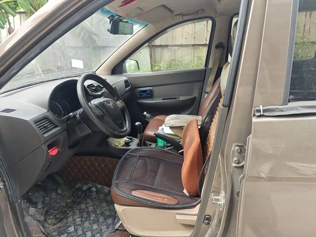 Wuling Hongguang — миниатюра 11