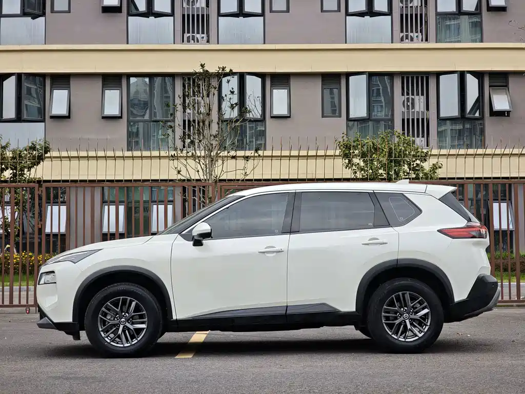 Nissan X-Trail — миниатюра 20