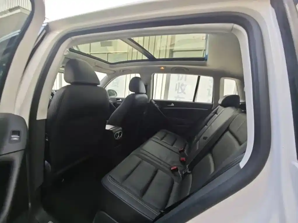 Volkswagen Tiguan — миниатюра 5