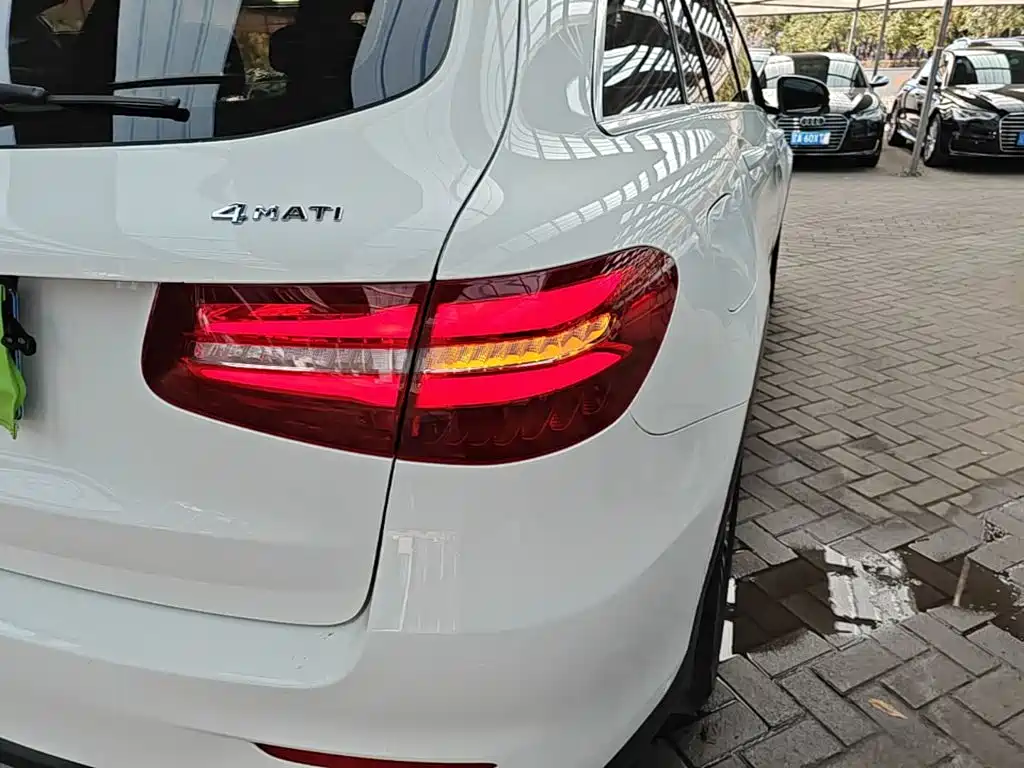 Mercedes-Benz GLC — миниатюра 8
