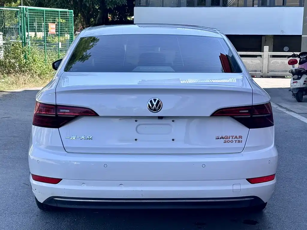Volkswagen Sagitar — миниатюра 5