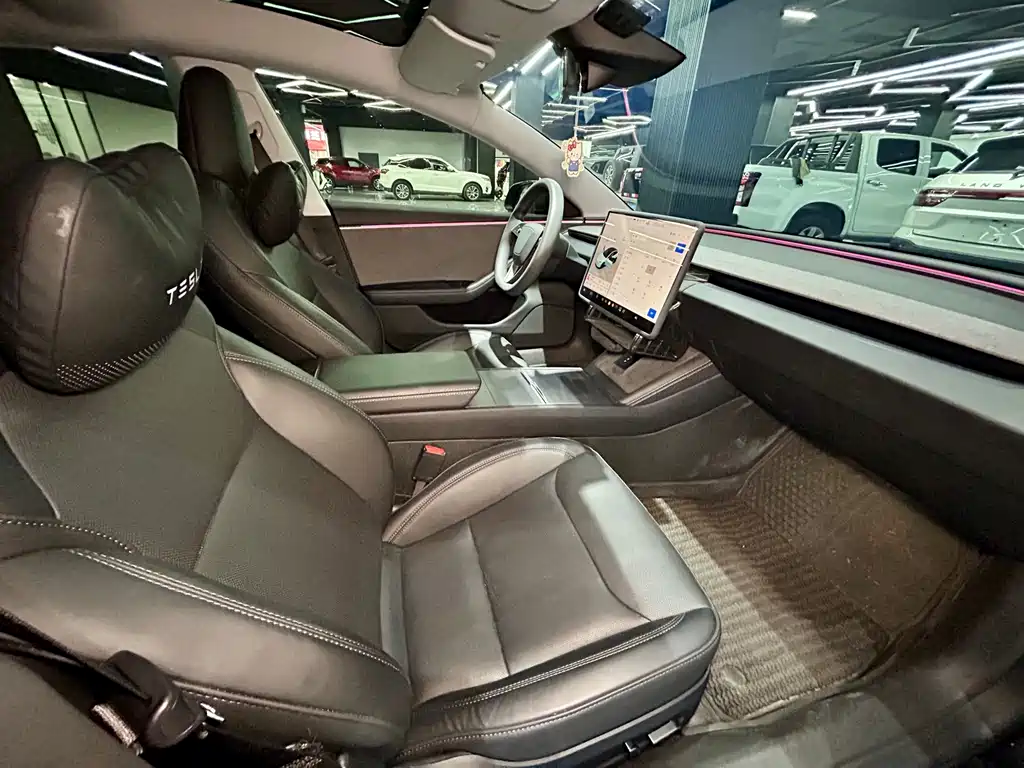 Tesla Model 3 — миниатюра 28