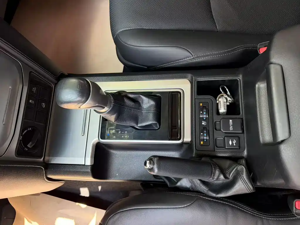 Toyota Prado — миниатюра 7