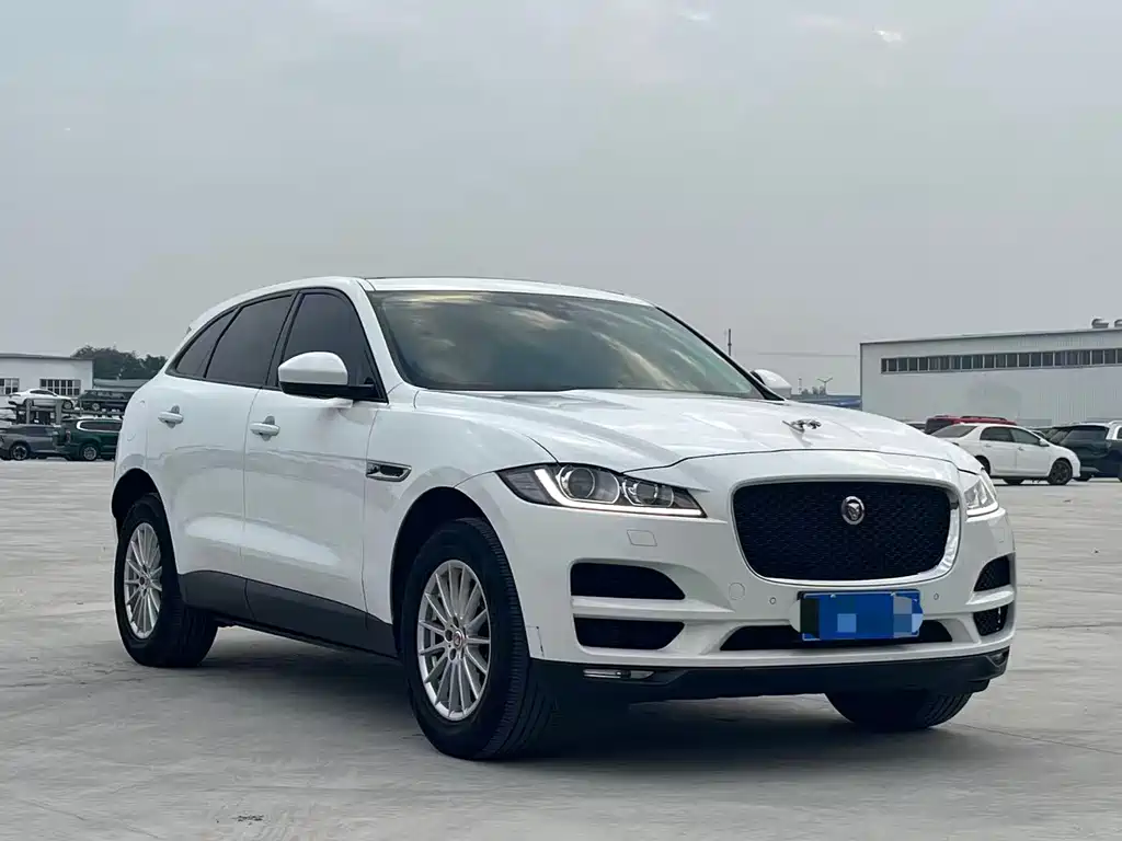 Jaguar F-PACE — миниатюра 3