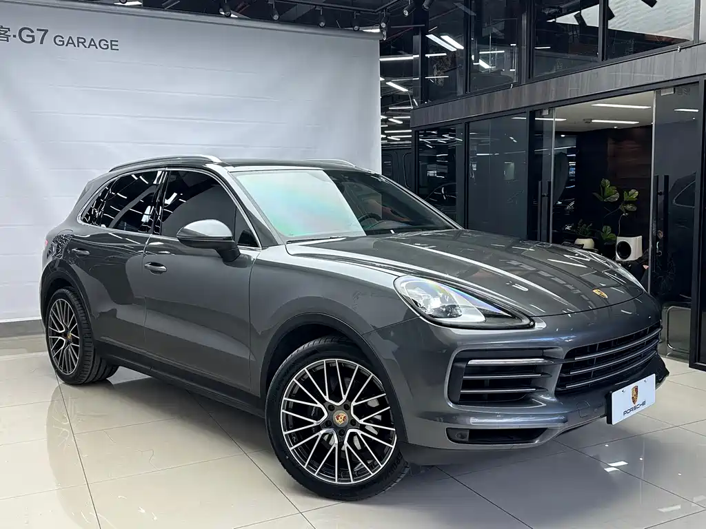 PORSCHE CAYENNE