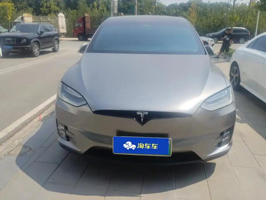 Tesla Model X — миниатюра 2