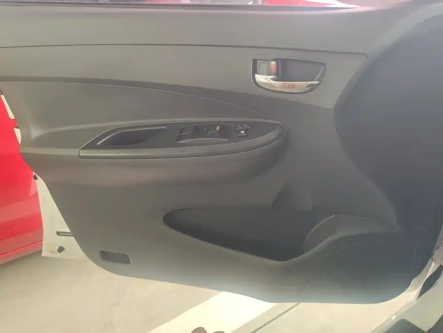 BYD F3 - фото 7