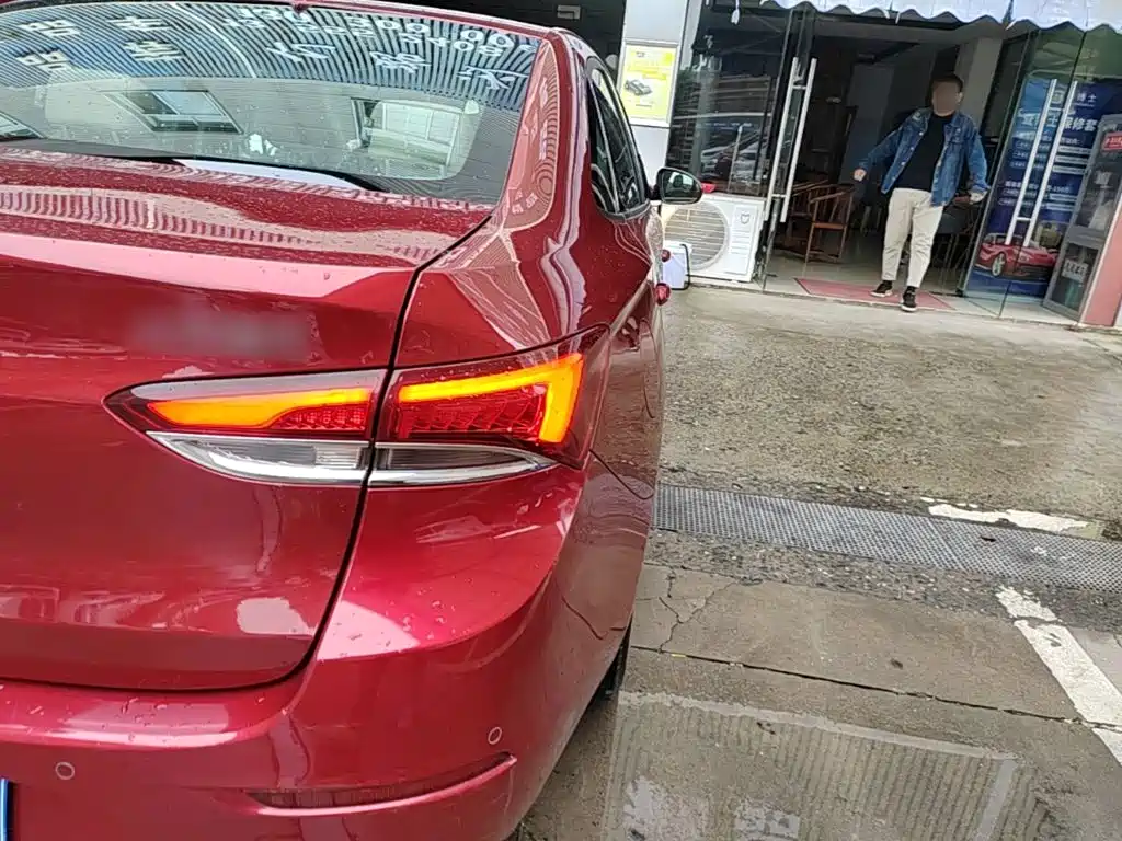 Buick Excelle — миниатюра 8