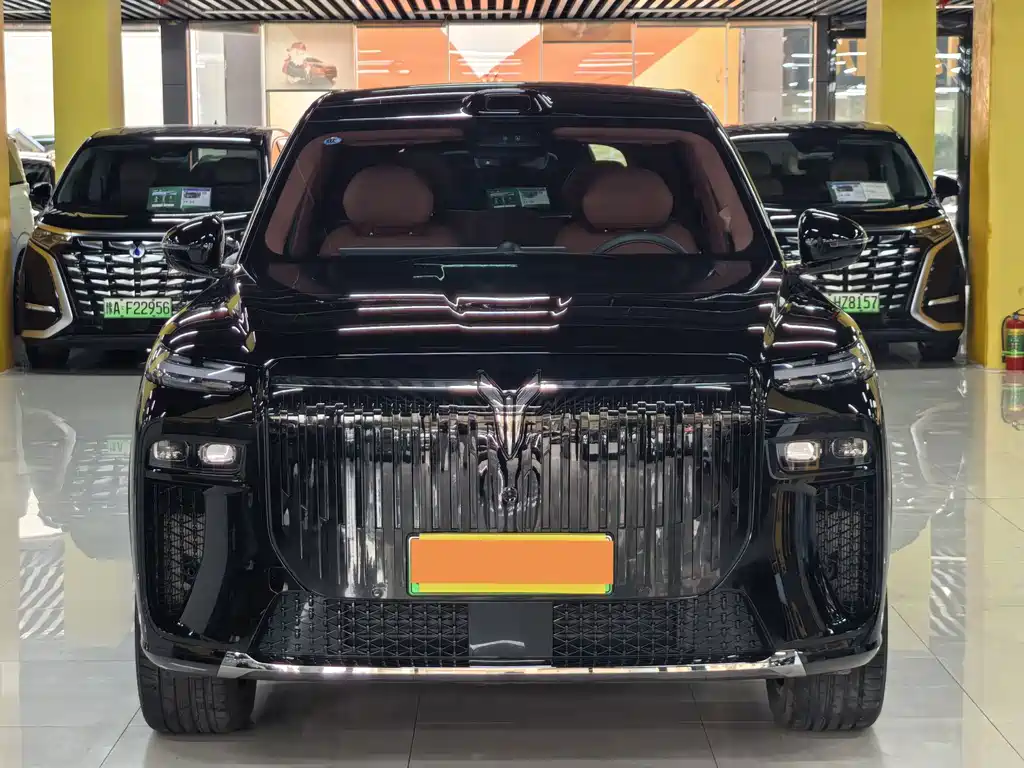 VOYAH Taishan X8 — миниатюра 2